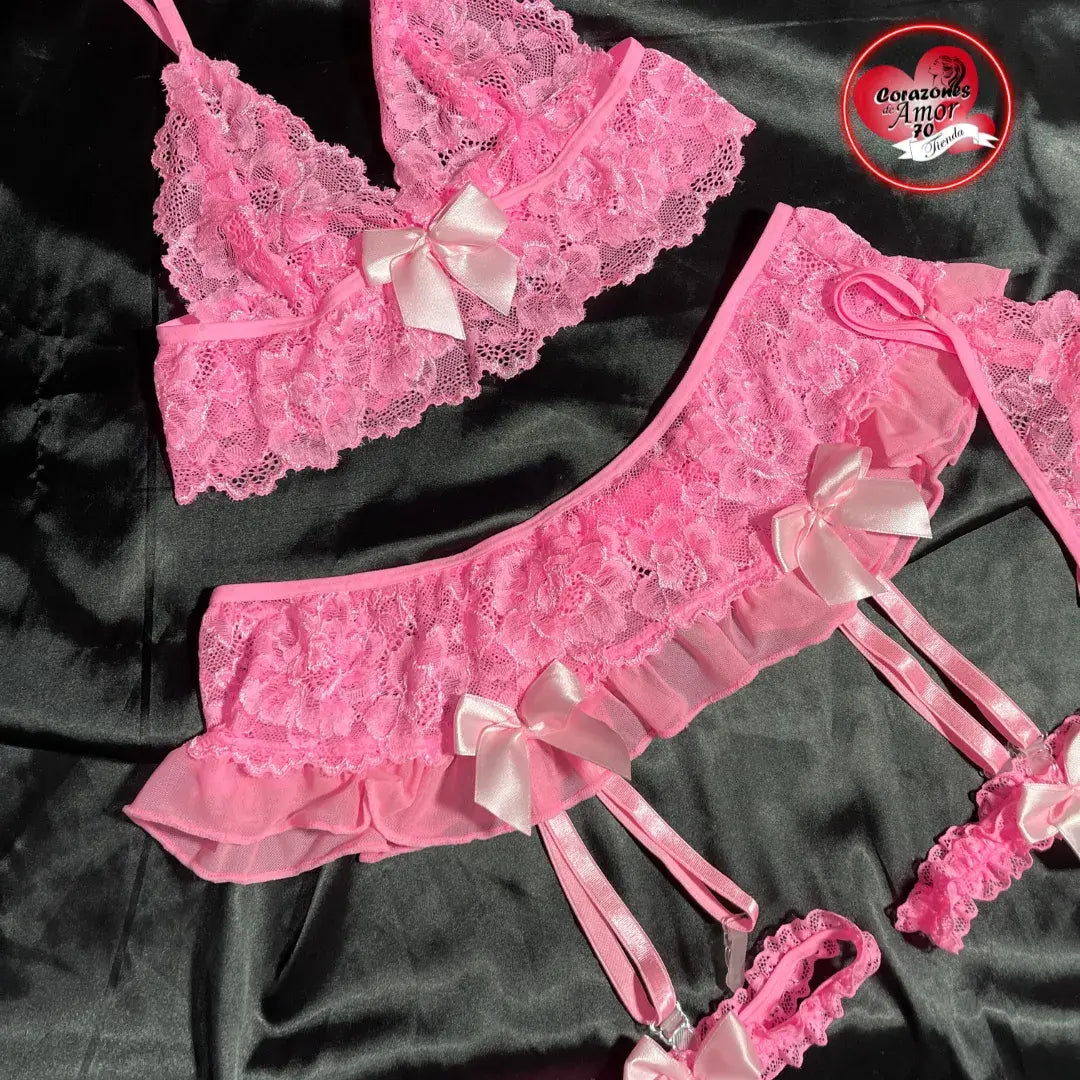 Conjunto de lenceria rosa