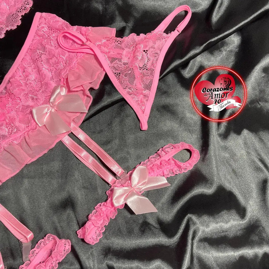 Conjunto de lenceria rosa