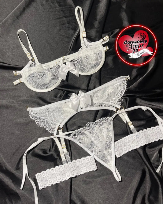 Conjunto de lencería blanco